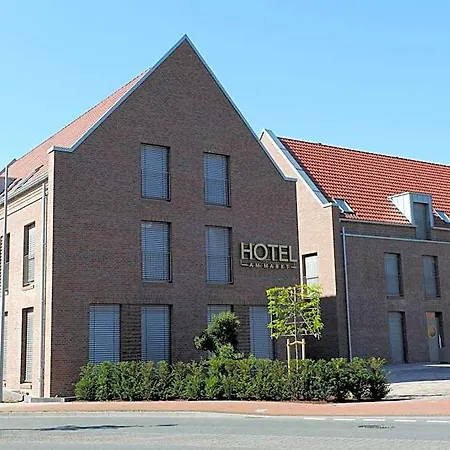 Hotel Am Markt 3*